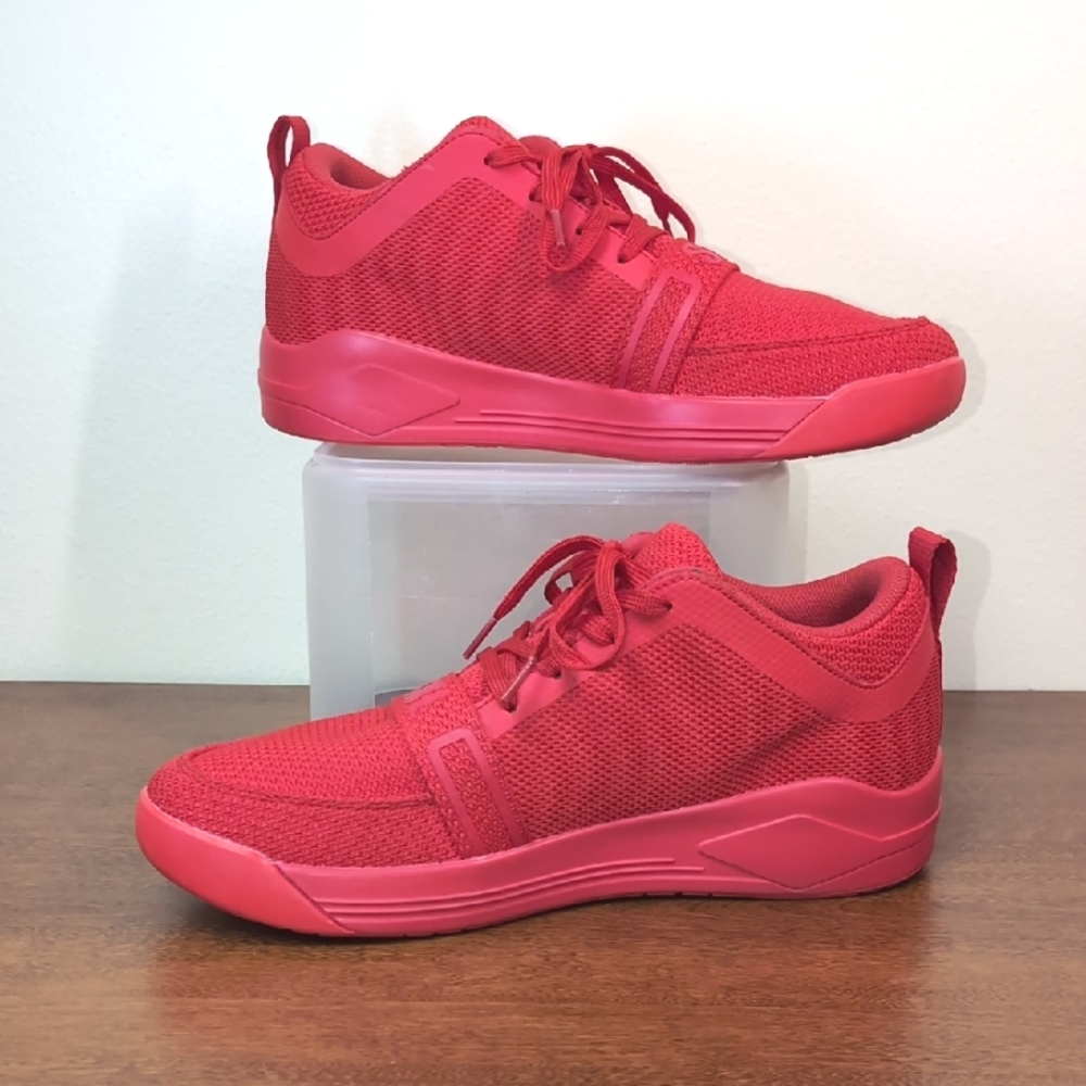 Soulsfeng Skytrack Men's Size 11 Red Mesh Knit Low Top Lace Up Athletic Sneakers